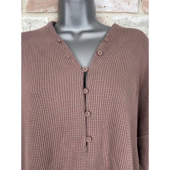 Nike Yoga Dri-Fit Pullover Thermal Waffle Shirt Rose Red Medium Long Sleeve - Picture 2 of 13